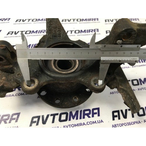 Кулак поворотный передний левый Opel Corsa D 2006-2014 93188961